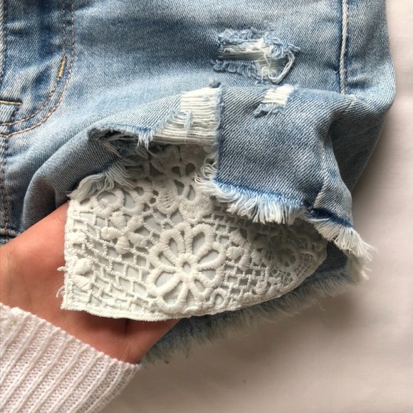 American Eagle Jean/Denim Ripped Short Shorts - Picture 5 of 9